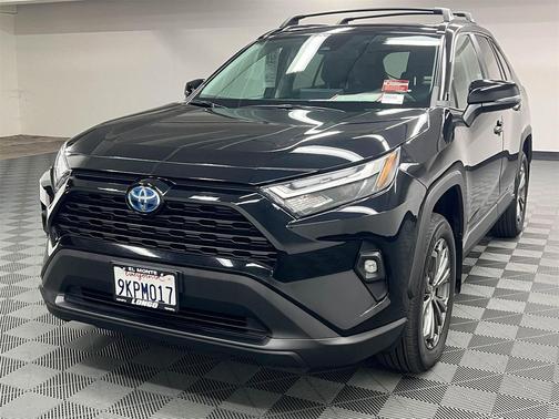 2024 Toyota RAV4 Hybrid XLE Premium