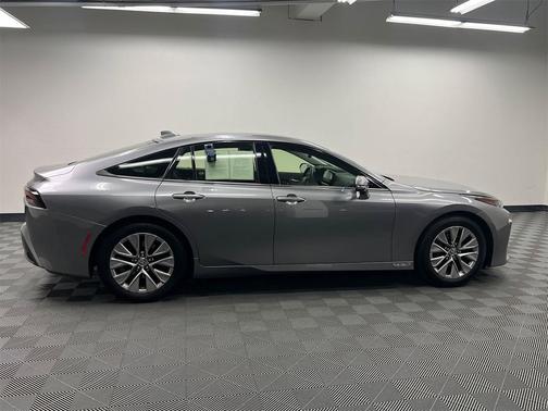 2022 Toyota Mirai Base