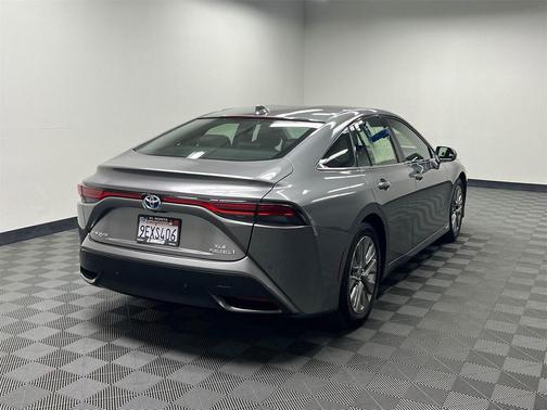 2022 Toyota Mirai Base