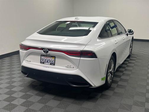 2023 Toyota Mirai Base