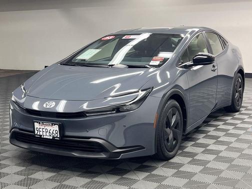 Guardian Gray 2023 Toyota Prius LE