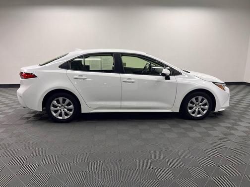 Ice Cap 2023 Toyota Corolla Hybrid LE
