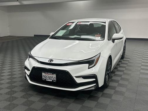 2025 Toyota Corolla SE