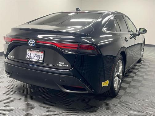 2022 Toyota Mirai Base