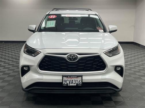 2022 Toyota Highlander LE