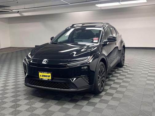 Midnight Black Metallic 2026 Toyota C-HR XSE