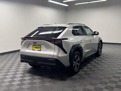 Elemental Silver Metallic 2024 Toyota bZ4X XLE