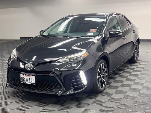 Black Sand Pearl 2018 Toyota Corolla SE
