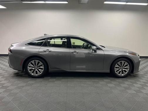 2021 Toyota Mirai Base