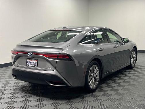 2021 Toyota Mirai Base