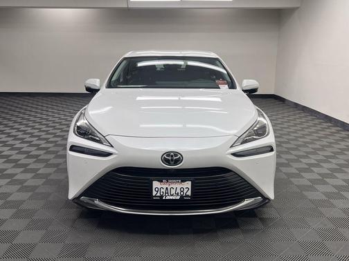 Oxygen White 2023 Toyota Mirai Base