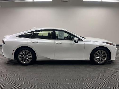 Oxygen White 2023 Toyota Mirai Base
