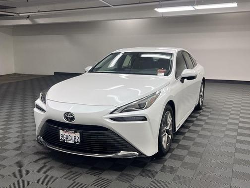 Oxygen White 2023 Toyota Mirai Base