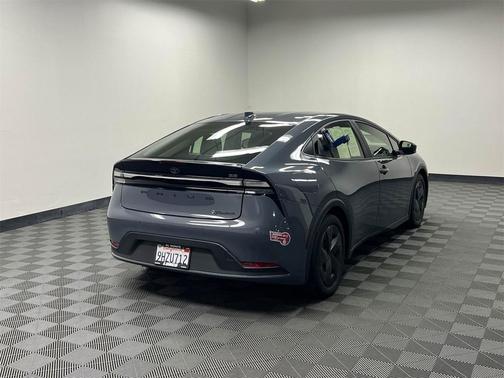 2023 Toyota Prius Prime SE