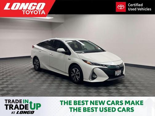 Blizzard Pearl 2017 Toyota Prius Prime Advanced