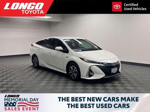Blizzard Pearl 2017 Toyota Prius Prime Advanced