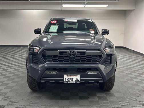 2025 Toyota Tacoma TRD Off Road
