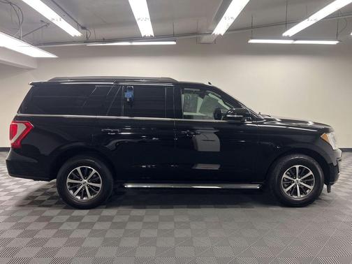 SHADOW BLACK 2018 Ford Expedition XLT