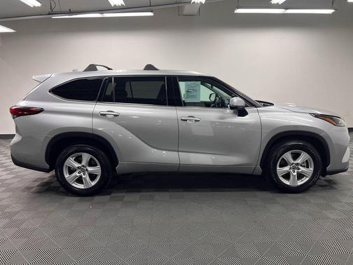 Celestial Silver Metallic 2021 Toyota Highlander L