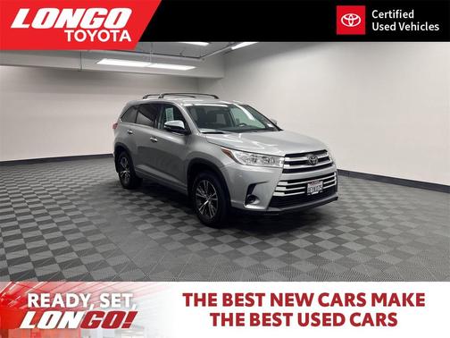 Celestial Silver Metallic 2018 Toyota Highlander LE