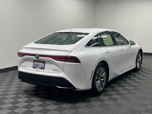 2022 Toyota Mirai Base