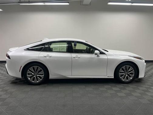 2022 Toyota Mirai Base