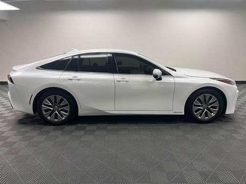 2023 Toyota Mirai Base