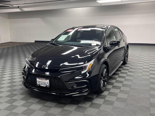 Midnight Black Metallic 2026 Toyota Corolla SE