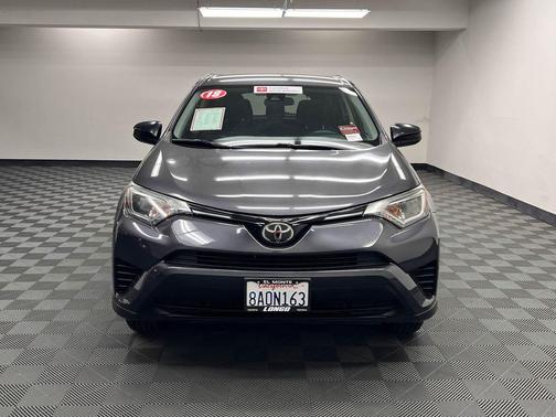 Magnetic Gray Metallic 2018 Toyota RAV4 LE