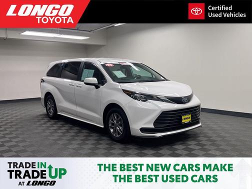 Ice Cap 2025 Toyota Sienna LE