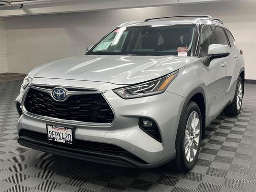 2023 Toyota Highlander Hybrid Limited