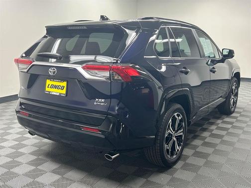 2025 Toyota RAV4 Hybrid SE