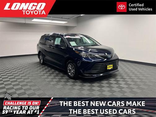 2024 Toyota Sienna LE