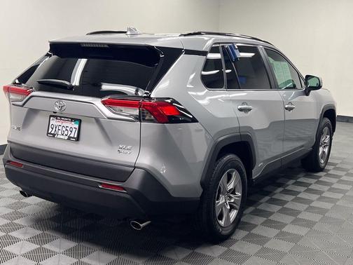 Silver Sky Metallic 2025 Toyota RAV4 Hybrid XLE