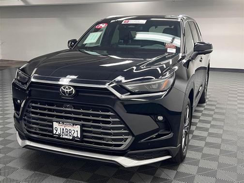 Midnight Black Metallic 2024 Toyota Grand Highlander Hybrid Limited MAX