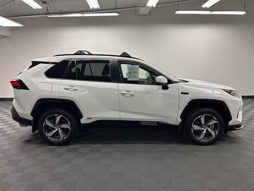 2021 Toyota RAV4 Prime SE