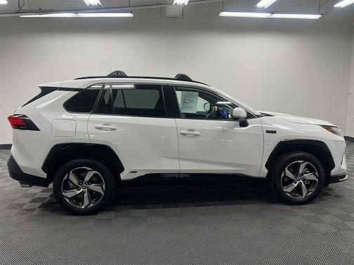 Ice Cap 2024 Toyota RAV4 Prime SE