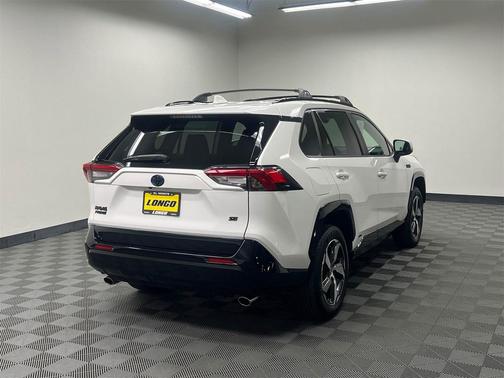 Ice Cap 2024 Toyota RAV4 Prime SE