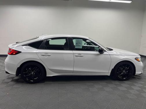 Platinum White 2025 Honda Civic Sport