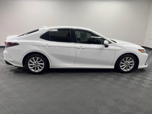 White 2022 Toyota Camry LE