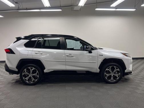 Wind Chill Pearl/Midnight Black Metallic 2024 Toyota RAV4 Prime XSE
