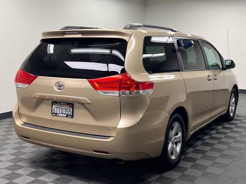 Sandy Beach Metallic 2012 Toyota Sienna LE