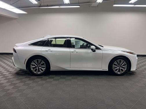 Oxygen White 2023 Toyota Mirai Base