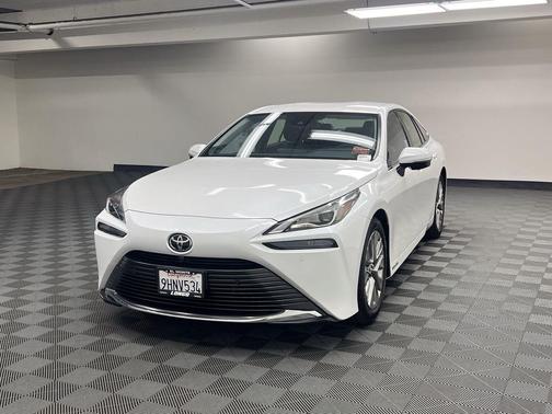 Oxygen White 2023 Toyota Mirai Base