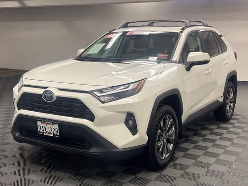 Blizzard Pearl 2022 Toyota RAV4 Hybrid XLE Premium