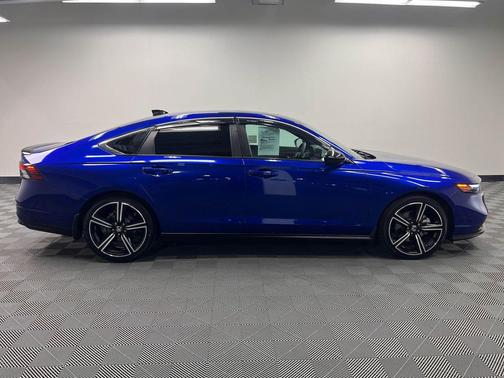 Still Night Pearl 2023 Honda Accord Hybrid Sport