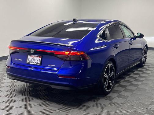 Still Night Pearl 2023 Honda Accord Hybrid Sport
