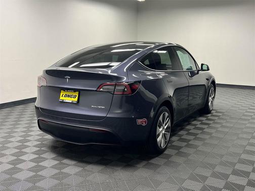 2023 Tesla Model Y Long Range Dual Motor All-Wheel Drive