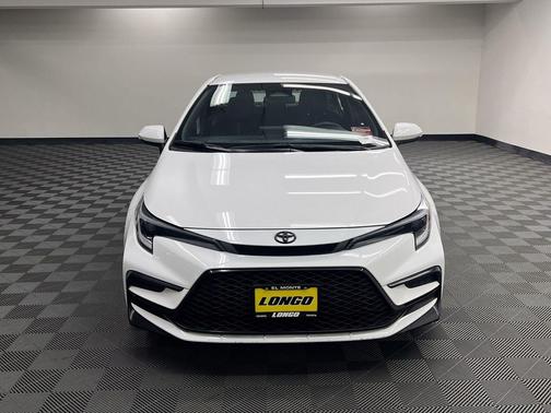 Ice Cap 2025 Toyota Corolla SE
