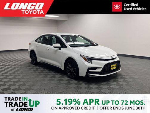 Ice Cap 2025 Toyota Corolla SE